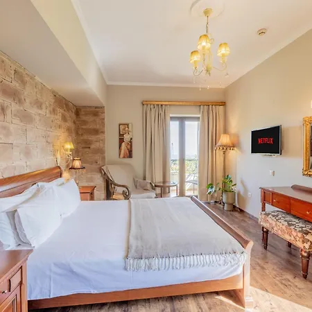 Alseides, The Experience