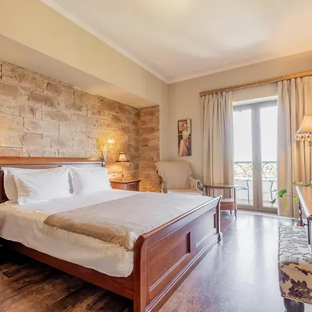 Hotel Alseides, The Experience