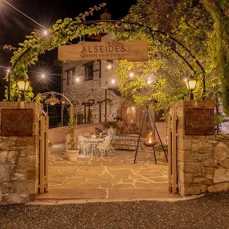 Alseides, The Experience Otel